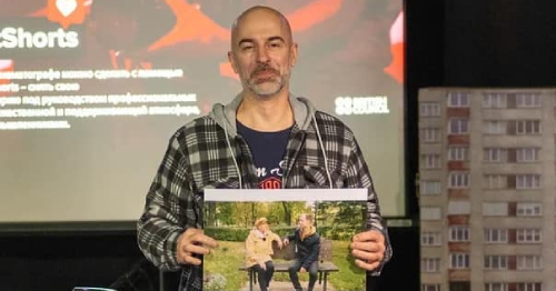 Талантливый певец из Кохтла-Ярве стал героем документального фильма, созданного в рамках фестиваля KinoFF.